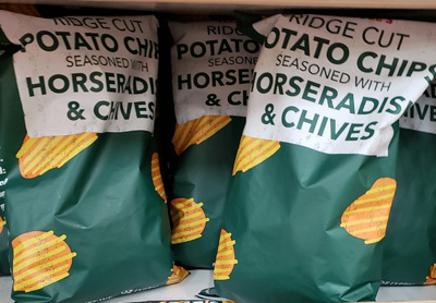 Trader Joe’s Ridge Cut Potato Chips Seasoned with Horseradish & Chives Reviews