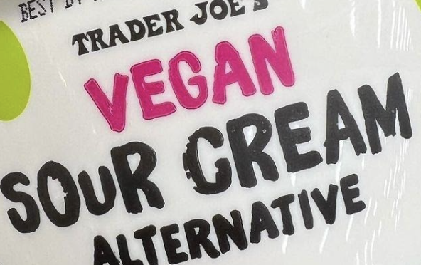 https://www.traderjoesreviews.com/wp-content/uploads/2022/06/vegan-sour-cream.png